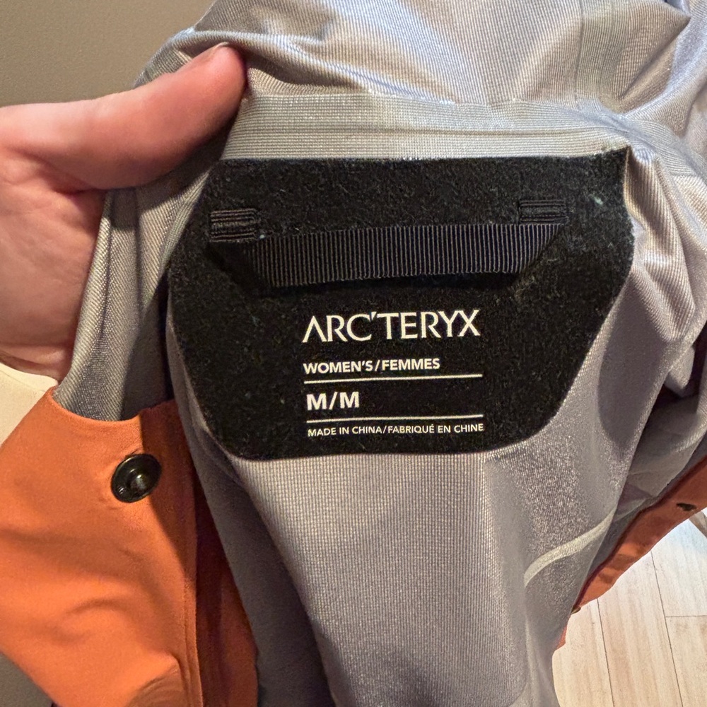 Arc'teryx Women's Codetta Rain Jacket- Peach Color - Picture 8 of 8